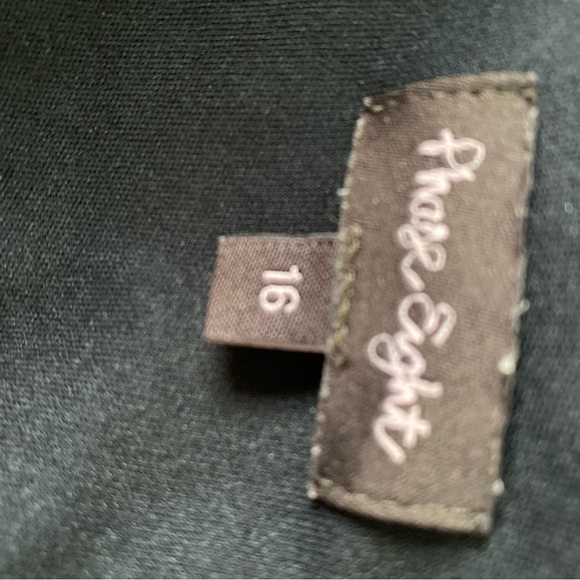 Phase Eight Black and White Dragonfly Top size UK 16 - Picture 5 of 7